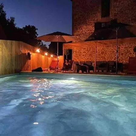 Maison 12 Pers / Perigord Noir / Piscine Holiday home *
